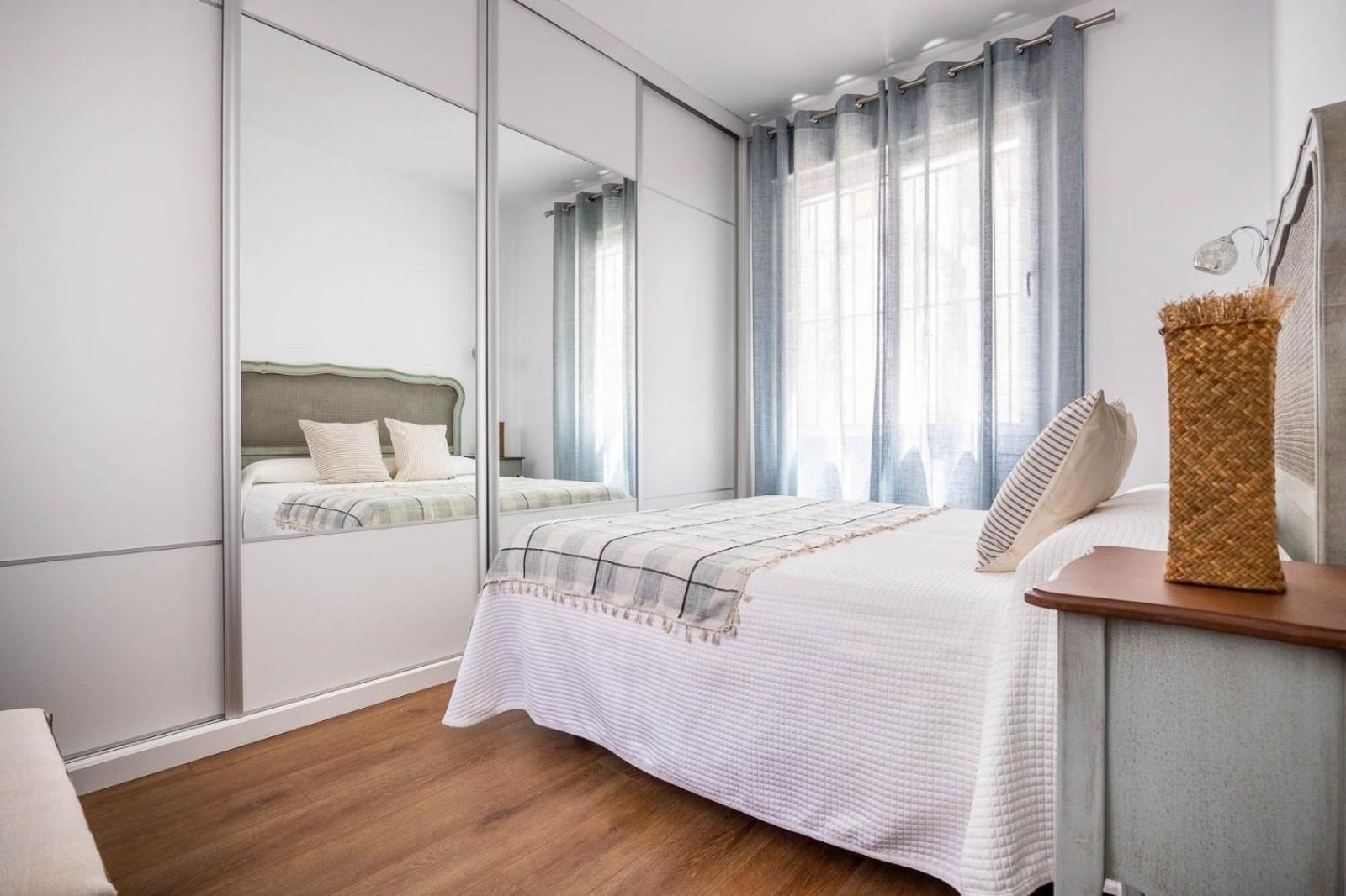 Bc2 Aparcamiento Incluido 2d&2b Renovado Junto A Muralla Macarena E Isla Mágica * Sevilla